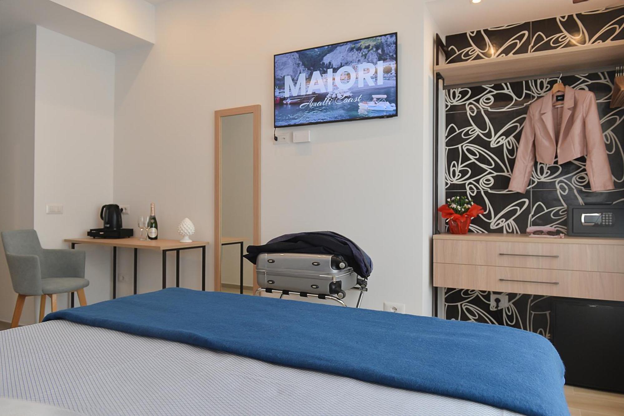 Charming Rooms Amalfi Coast ไมยอรี ภายนอก รูปภาพ