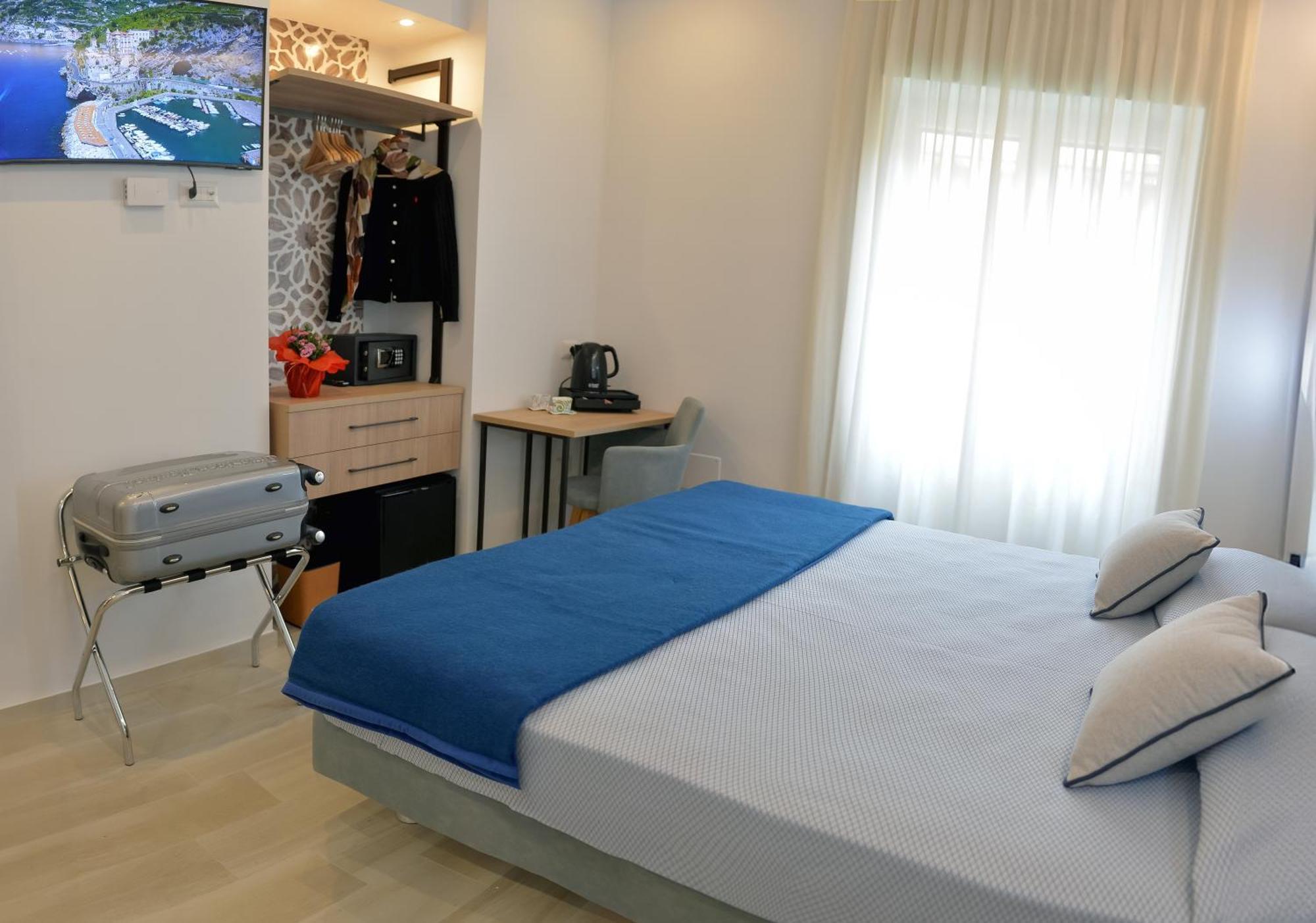 Charming Rooms Amalfi Coast ไมยอรี ภายนอก รูปภาพ