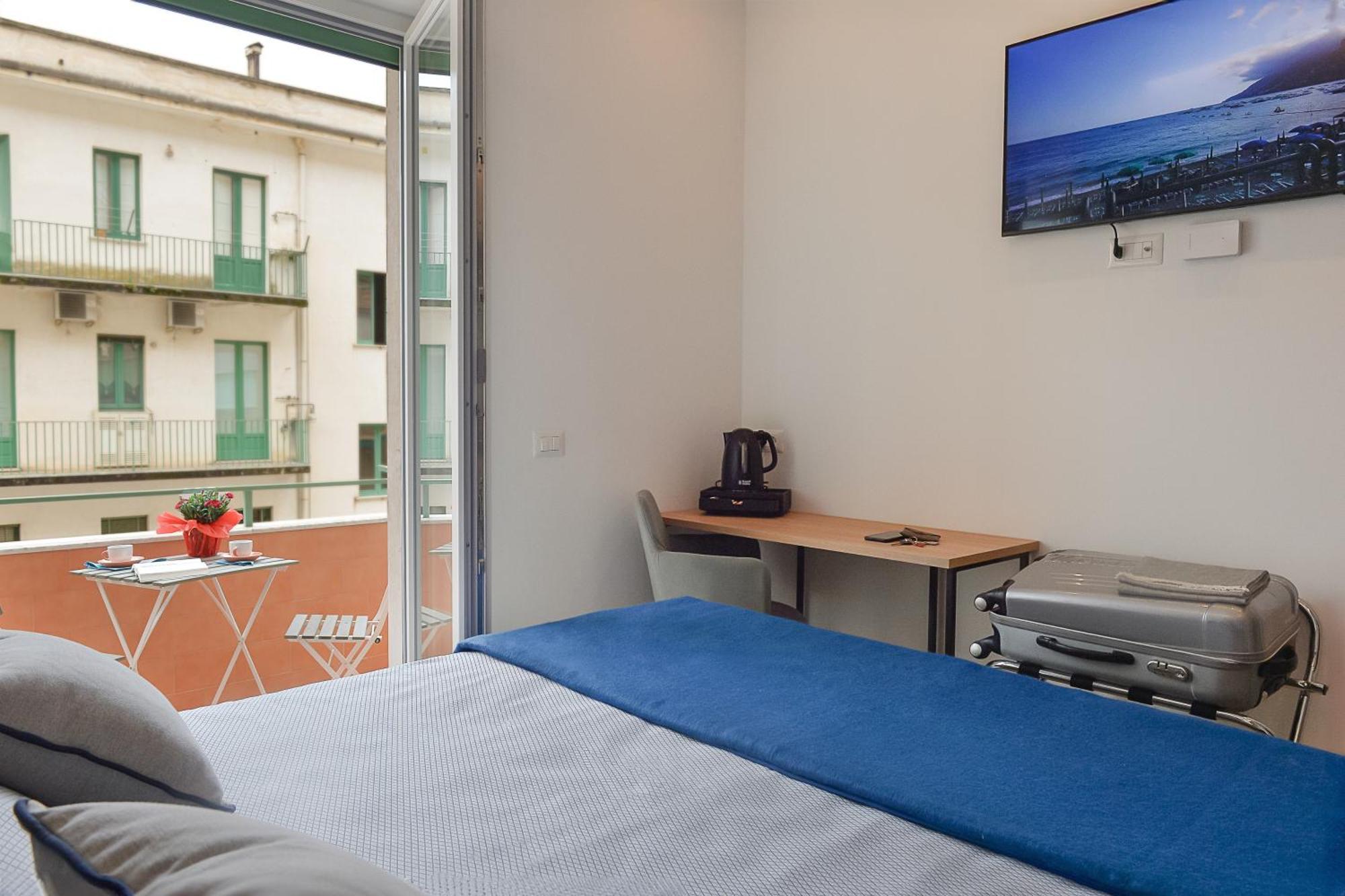 Charming Rooms Amalfi Coast ไมยอรี ภายนอก รูปภาพ