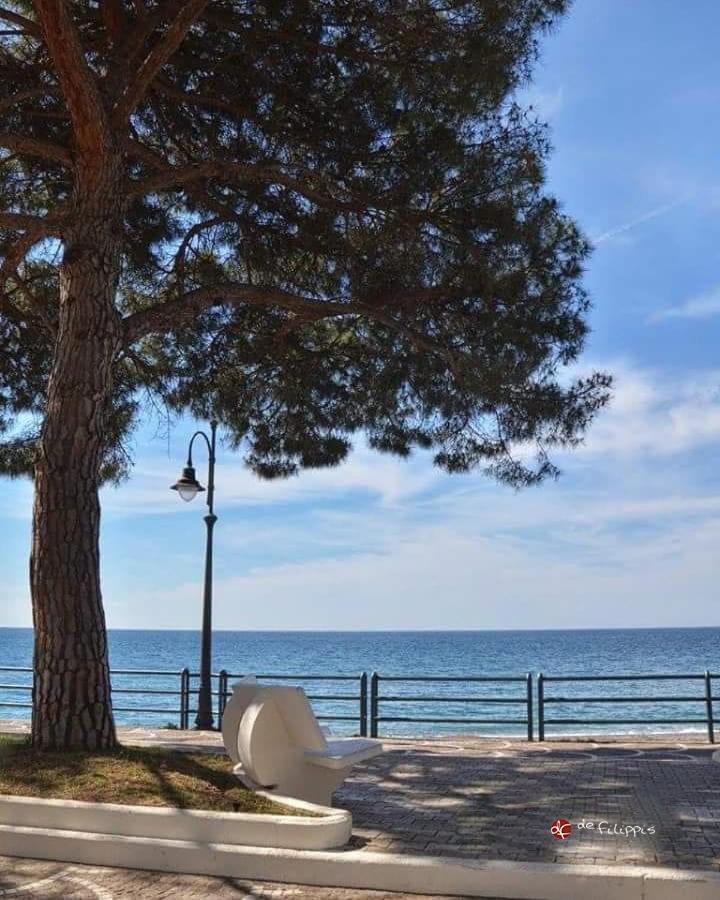 Charming Rooms Amalfi Coast ไมยอรี ภายนอก รูปภาพ